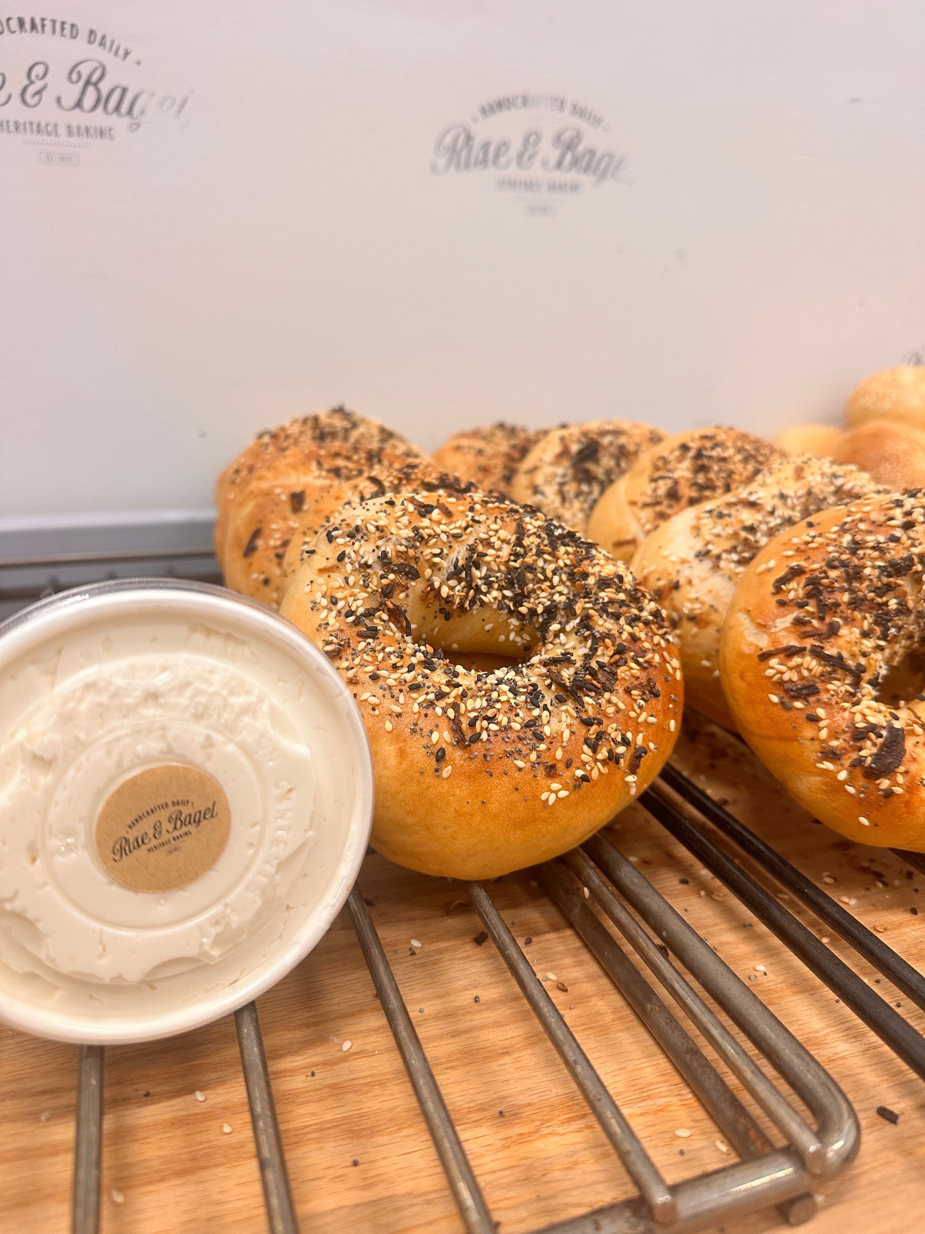 THE STARTER PACK – BAGELS, SCHMEAR & JUICE